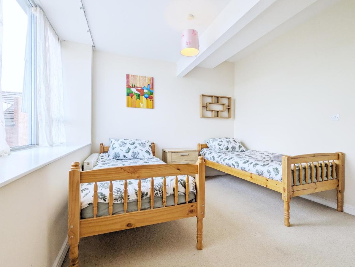 Guest Rooms Near City Centre & Dock Free Parking ลิเวอร์พูล ภายนอก รูปภาพ