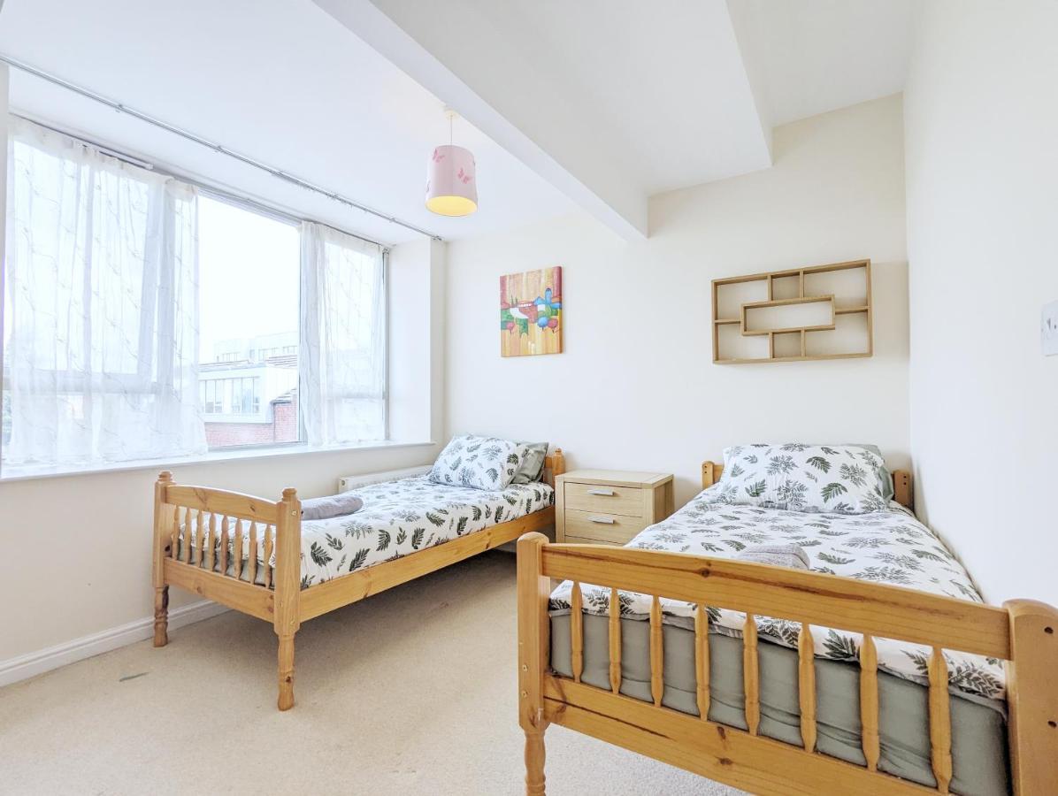 Guest Rooms Near City Centre & Dock Free Parking ลิเวอร์พูล ภายนอก รูปภาพ