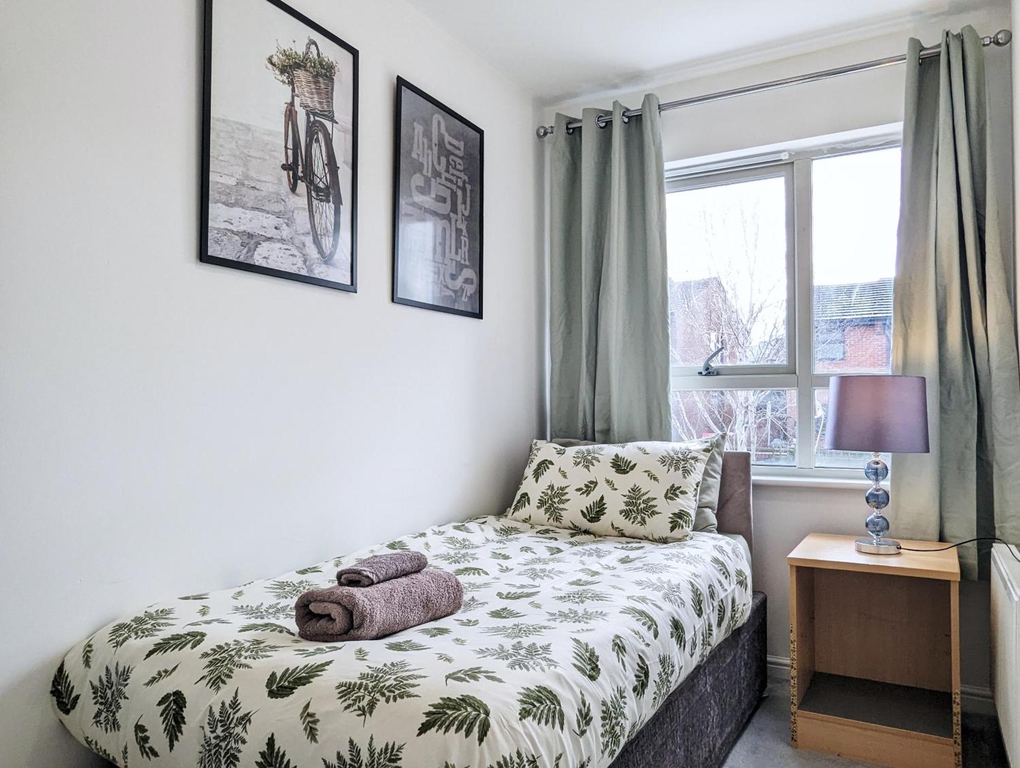 Guest Rooms Near City Centre & Dock Free Parking ลิเวอร์พูล ภายนอก รูปภาพ
