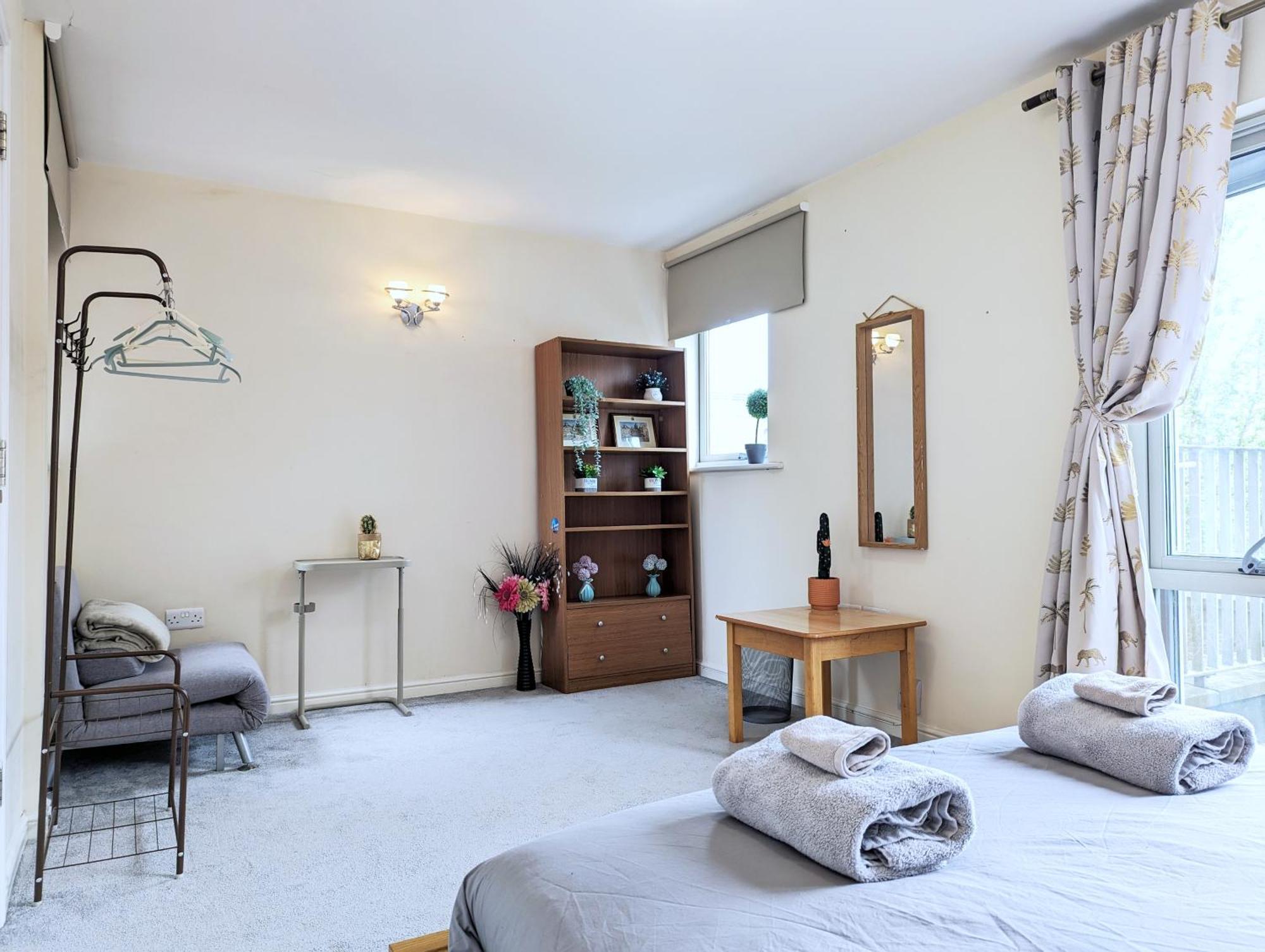 Guest Rooms Near City Centre & Dock Free Parking ลิเวอร์พูล ภายนอก รูปภาพ