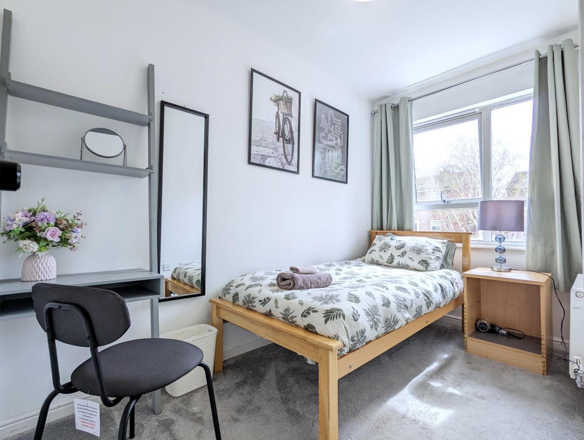 Guest Rooms Near City Centre & Dock Free Parking ลิเวอร์พูล ภายนอก รูปภาพ
